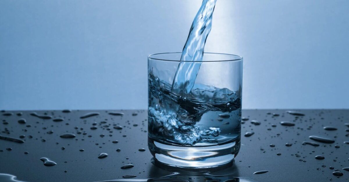 BRITA Caraffa Filtrante Marella XL per acqua, Blu (3.5l) - incl. 1 Filtro  MAXTRA+ per la riduzione di cloro, calcare e impurità