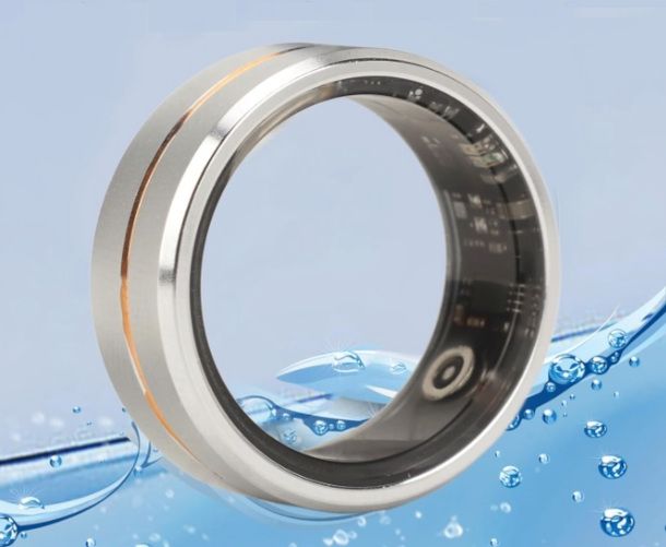 smart ring a contatto con l'acqua